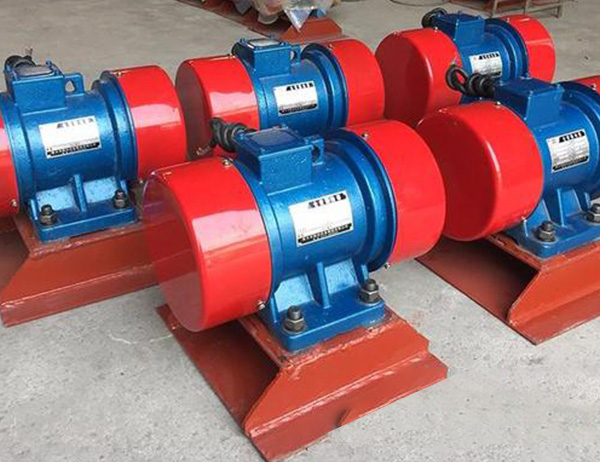 ZFB倉壁振動器 ZFB倉壁振動器