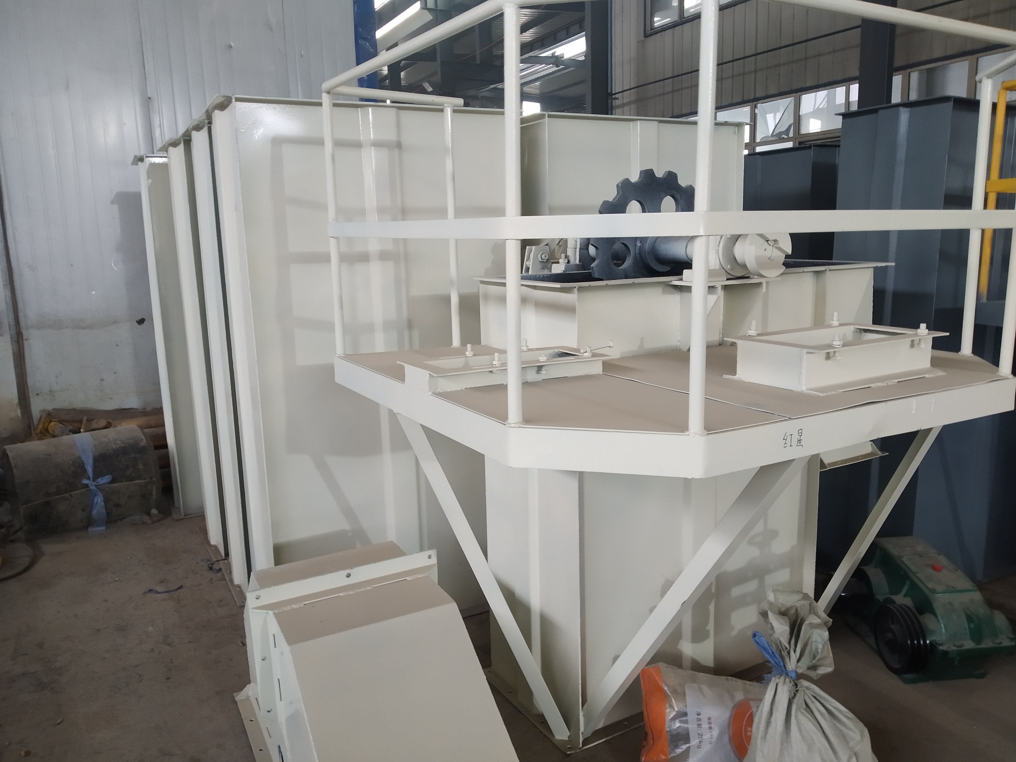 糧食裝罐鬥式垂直上料機使用介紹